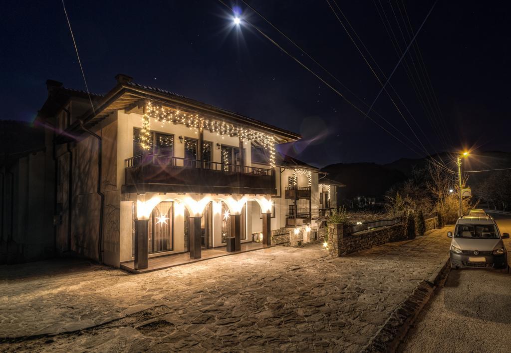 Family Hotel Strannopriemnitza Oreshak  Eksteriør billede